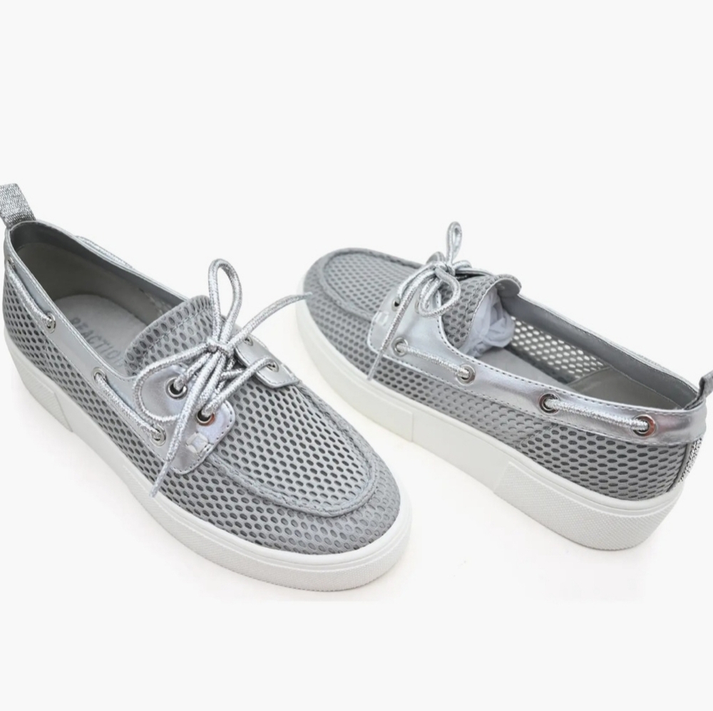 Kenneth Cole Reaction Silver Mesh Platform Lace-Up Sneakers